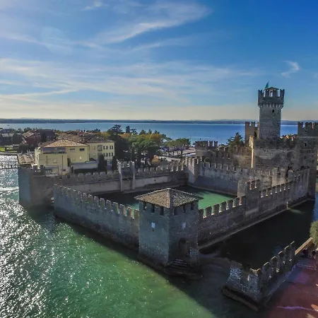 Holiday Sirmione Apartments * Sirmione
