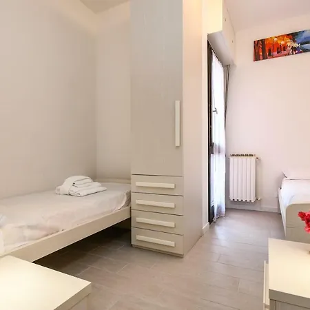 Apartment Holiday Sirmione Apartments